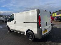 VAUXHALL VIVARO