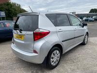TOYOTA VERSO