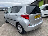 TOYOTA VERSO