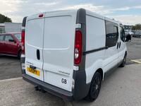 VAUXHALL VIVARO