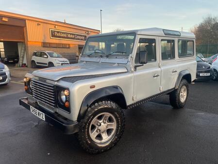 LAND ROVER DEFENDER 110