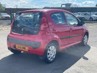 PEUGEOT 107