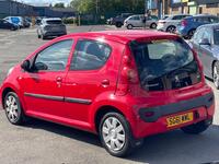 PEUGEOT 107