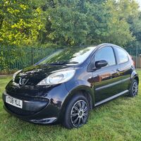 PEUGEOT 107