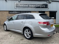 TOYOTA AVENSIS